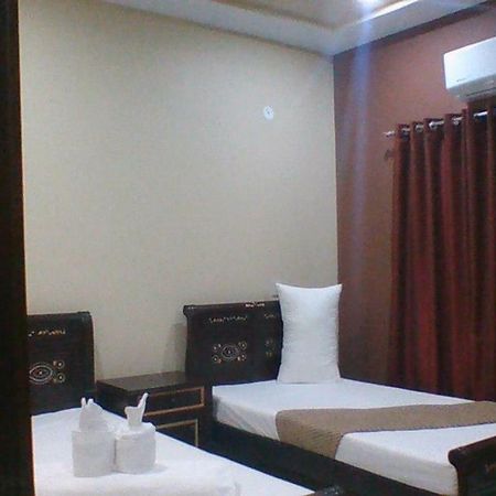 Sahiwal Red Roof Hotel מראה חיצוני תמונה